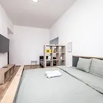 Elegance Apartamento *